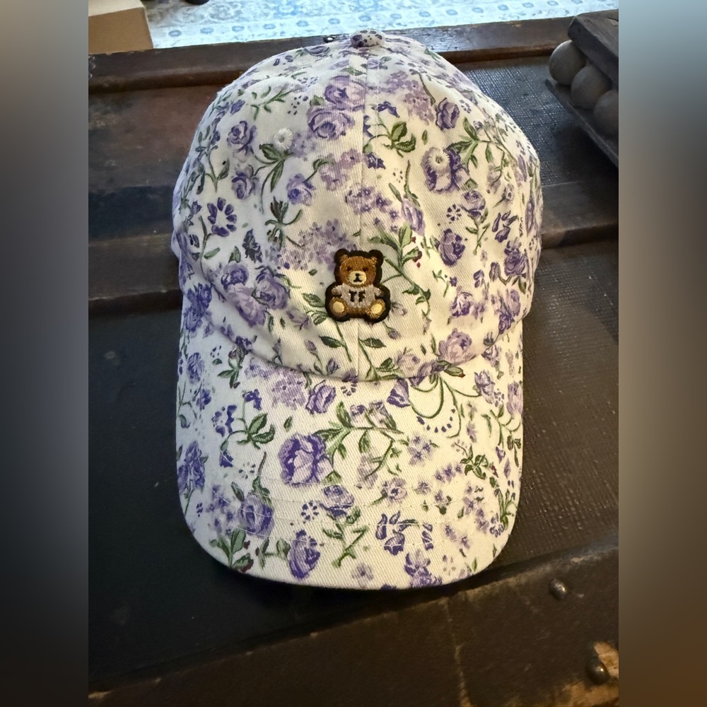 Floral Teddy Fresh Floral Teddy Bear Cap in good used condition